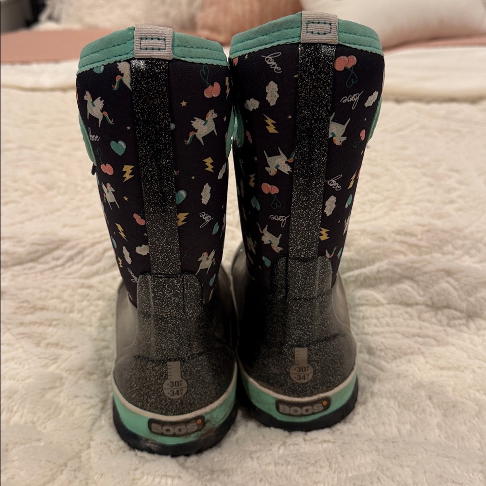 Bogs Winter Boots - Picture 4 of 6